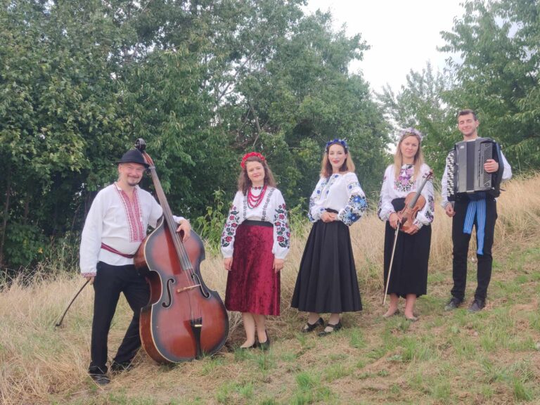 zdjęcie z wojewódzkiego przeglądu muzyki folkowej i tradycyjnej